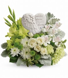 T278-4A Hearts In Heaven Bouquet 